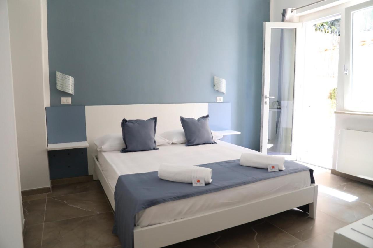 Vicky'S House Bed & Breakfast Паргелия Екстериор снимка