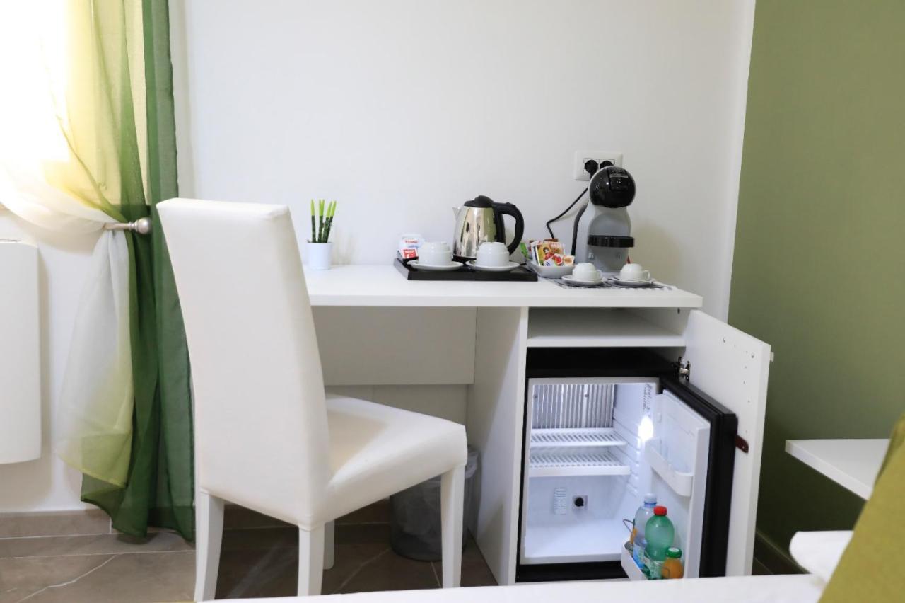 Vicky'S House Bed & Breakfast Паргелия Екстериор снимка